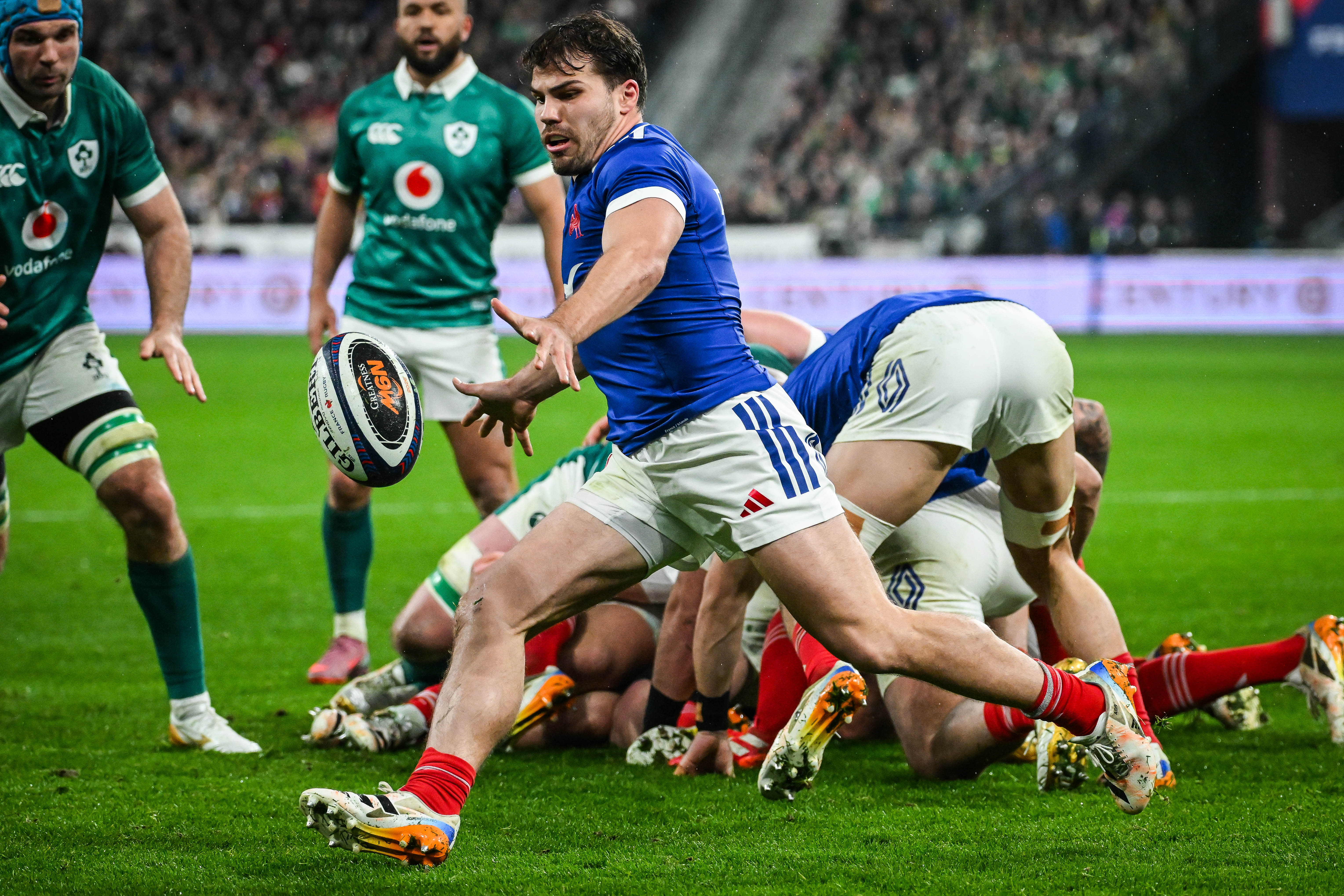 Dupont returns to greatness with a stronger France around him