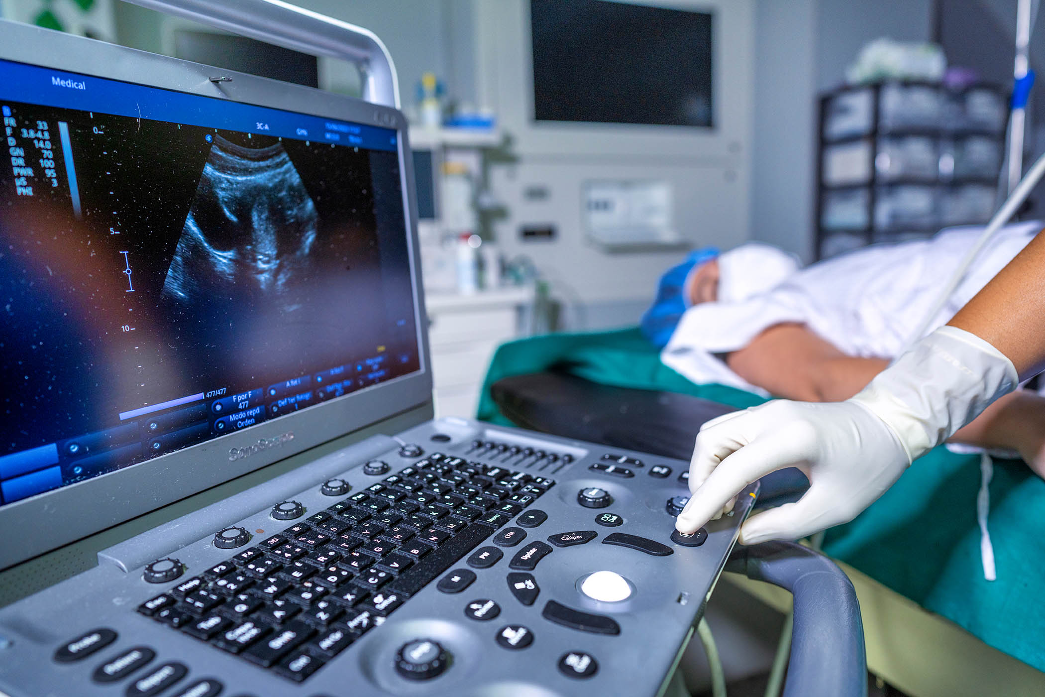 Women wait longer for ovarian cancer care in UK