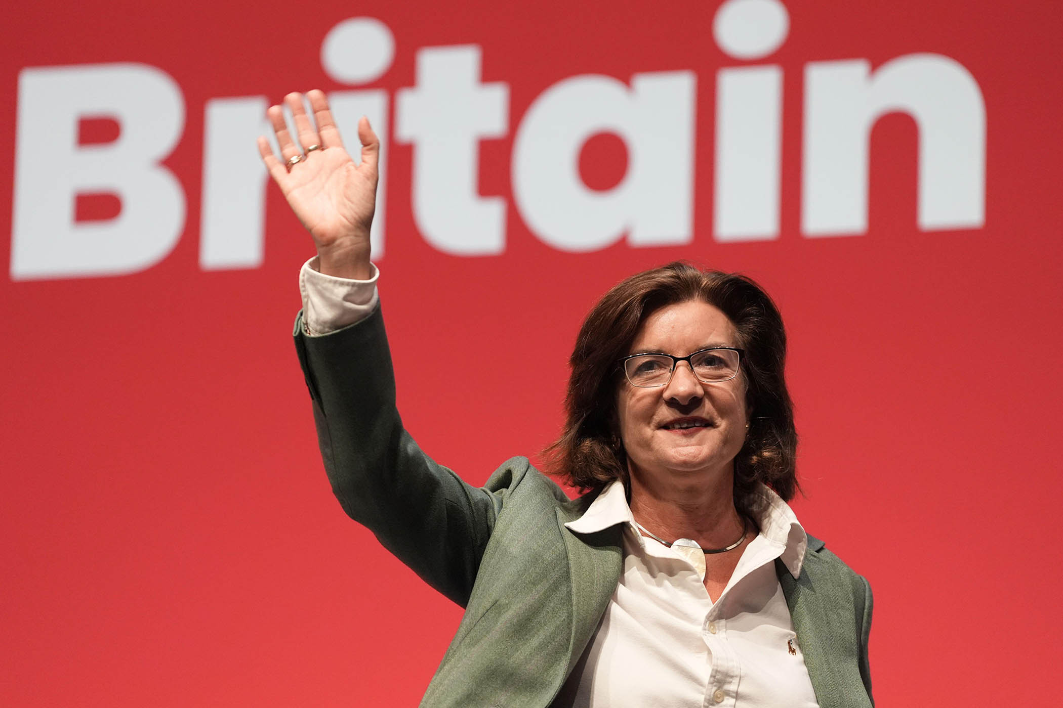 ‘Wales should stick with Labour’