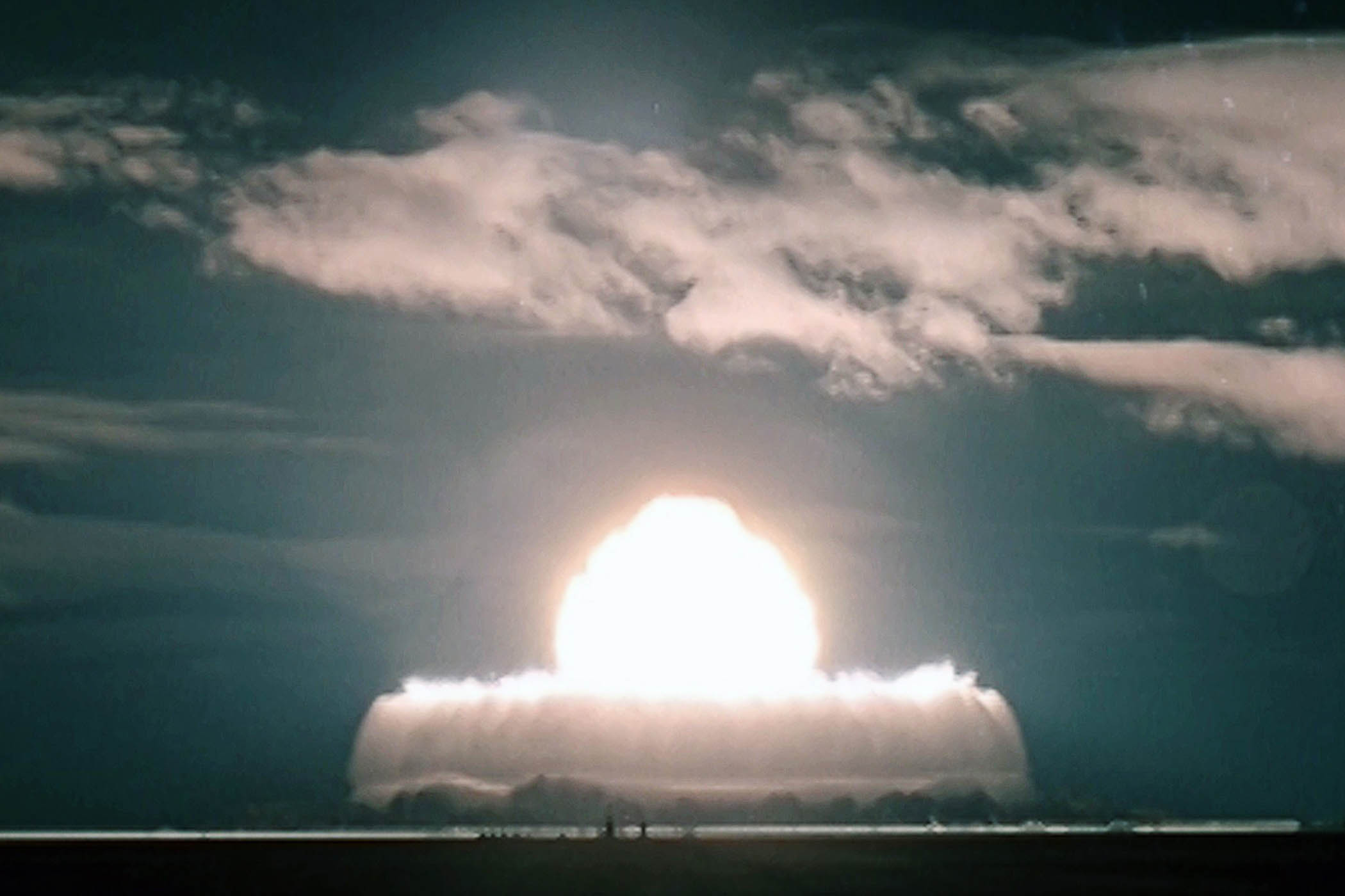 In the dangerous game of nuclear poker, the US and Russia have the most to lose