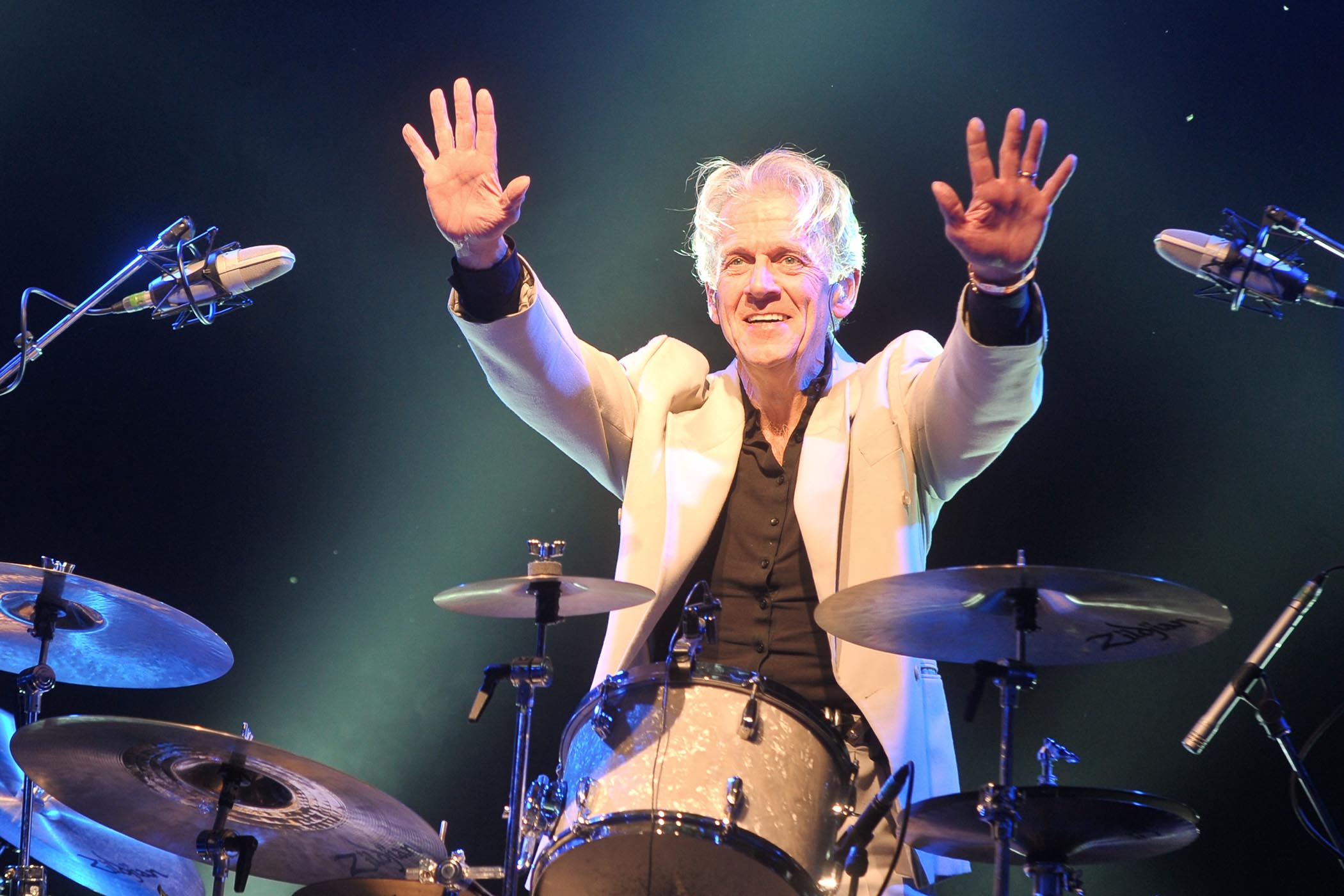 Gilson Lavis, Squeeze drummer and reformed wild man