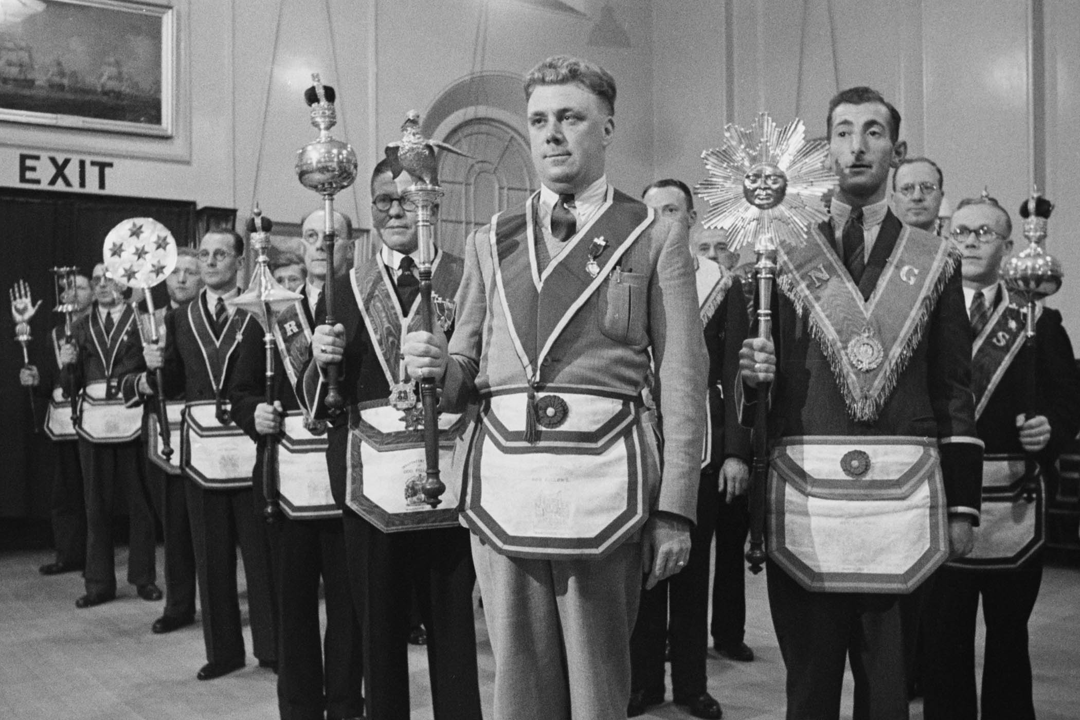 Freemasons challenge Met over membership declaration