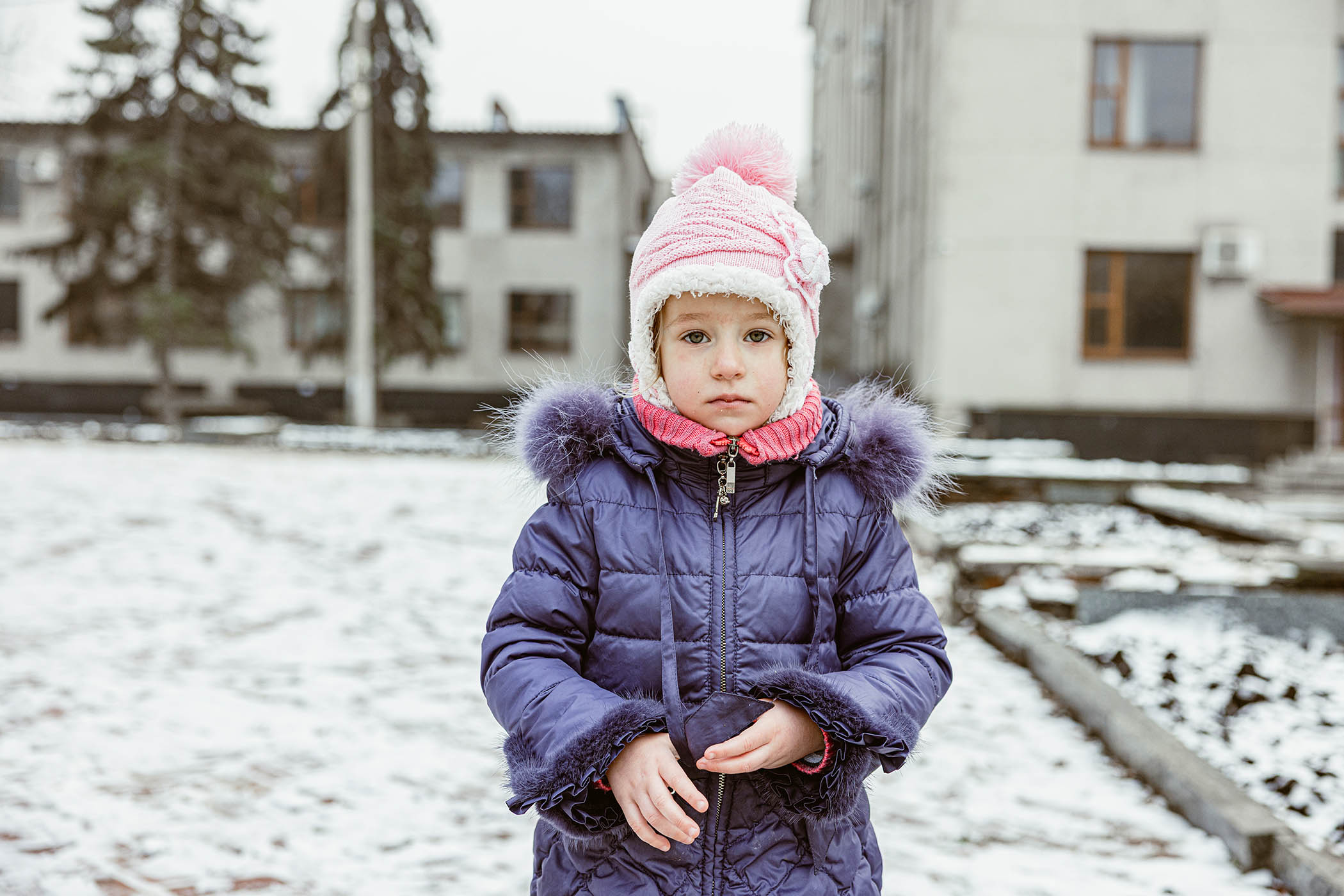 Defiance and denial in besieged Sloviansk as residents resist surrender to Moscow