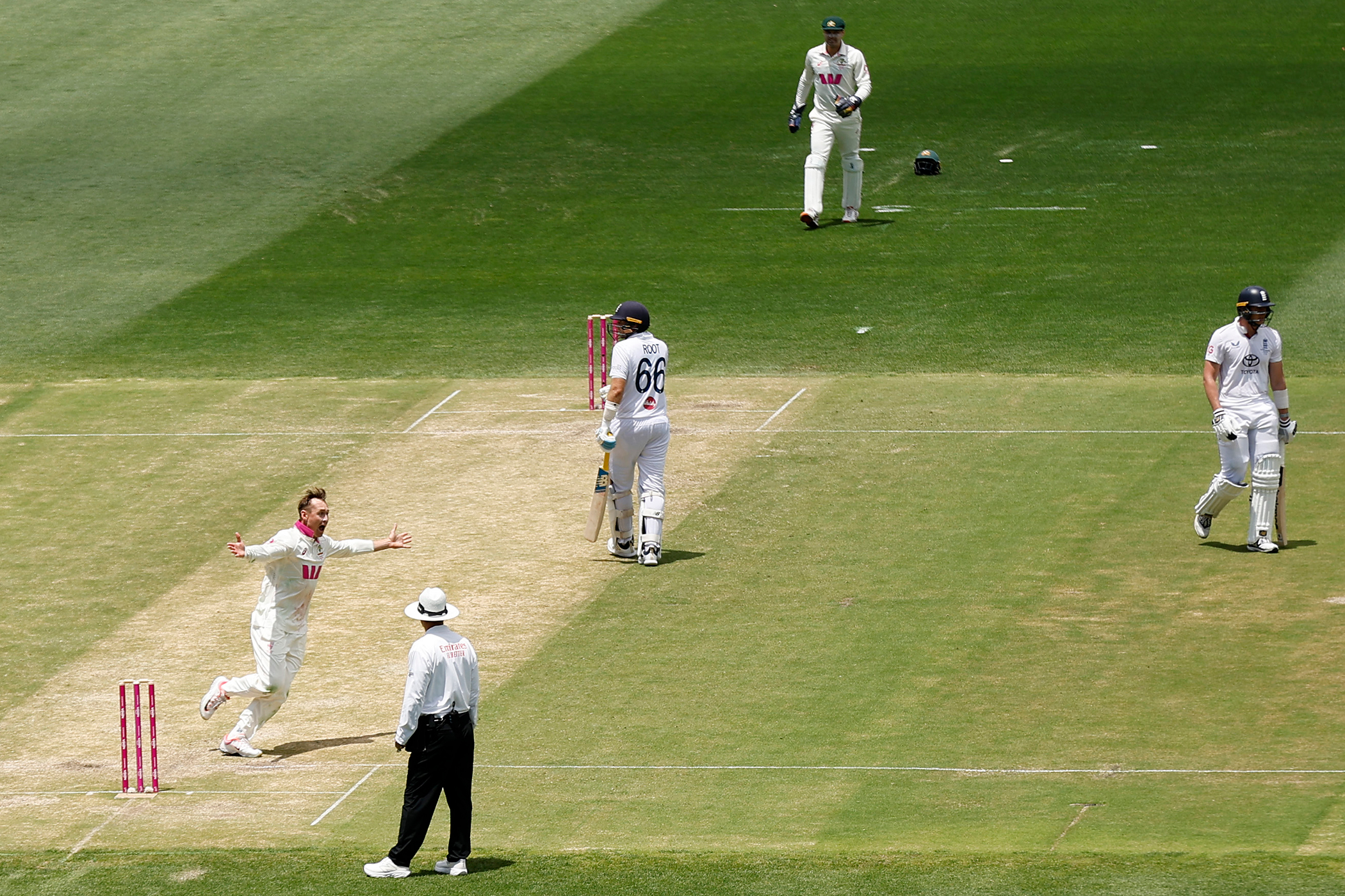 Australia fight back after ‘brainless’ England fall short