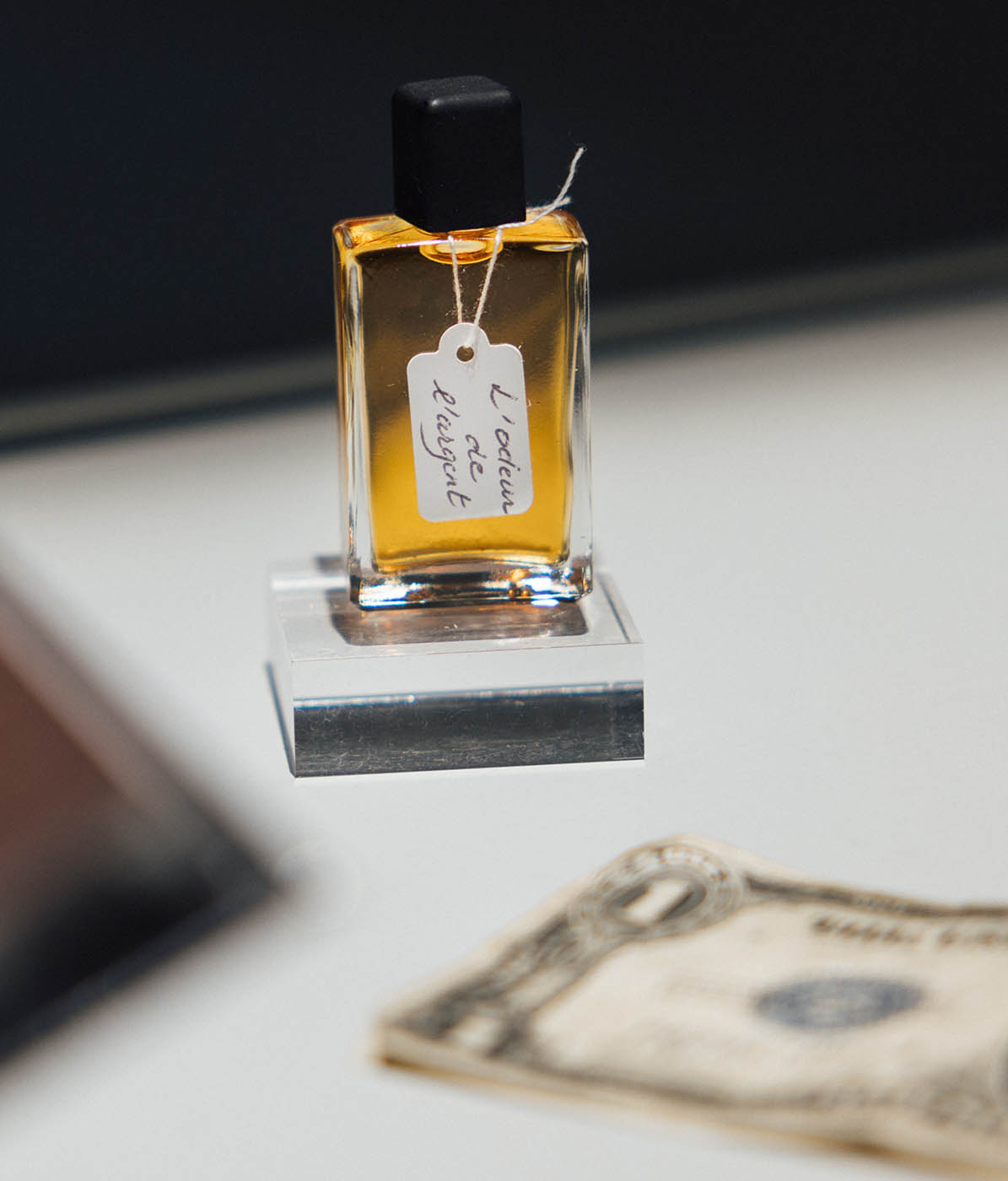 ‘The smell of money is fat, ink, cocaine, a certain filth’: the perfume Sophie Calle created with Francis Kurkdjian