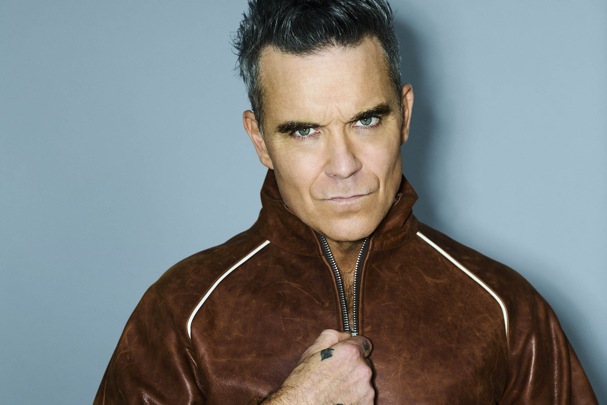 Robbie Williams still wishes he was Britpop