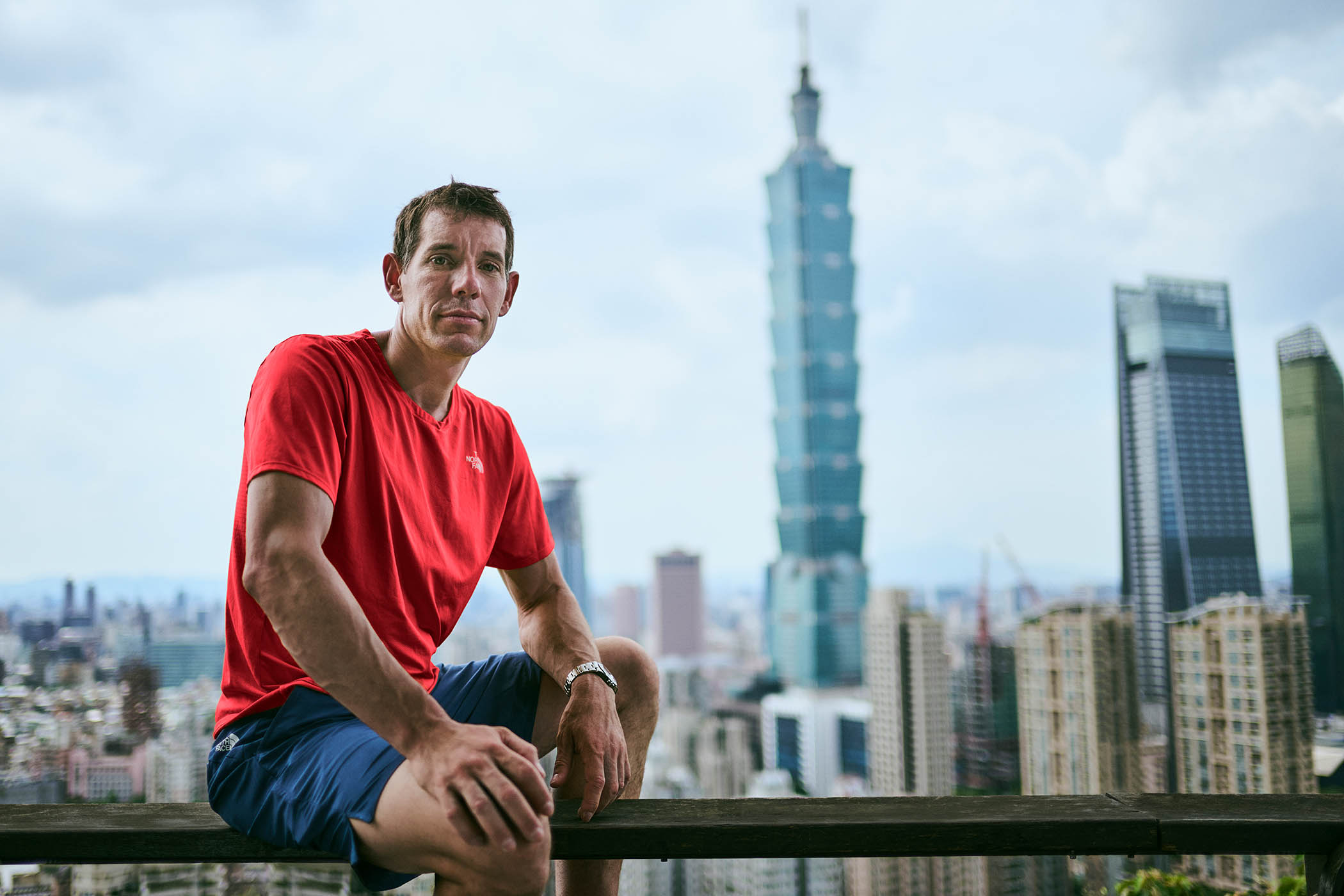 Alex Honnold will attempt to scale Taipei 101 live on Netflix