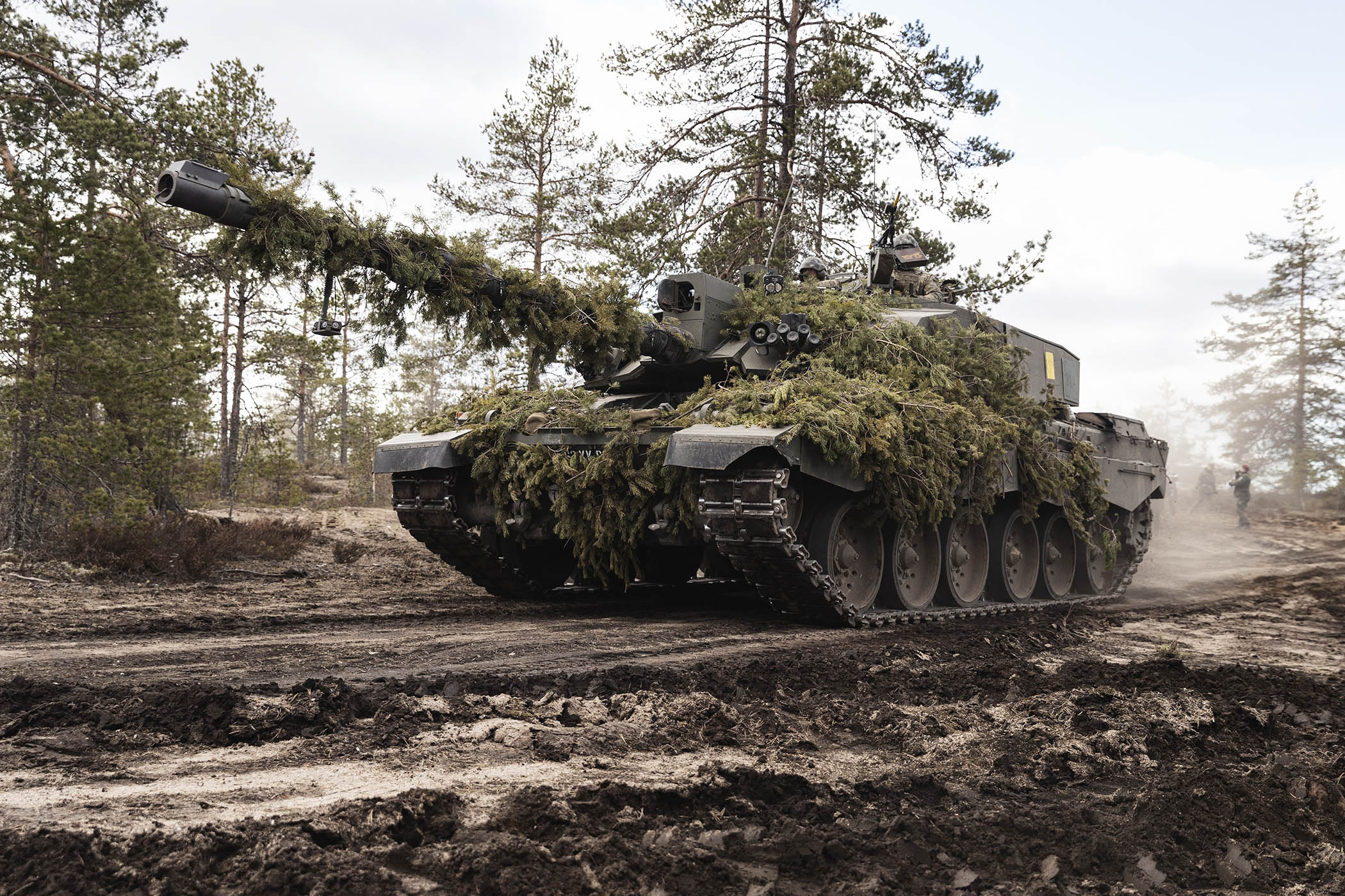 UK risks shooting itself in the foot on defence