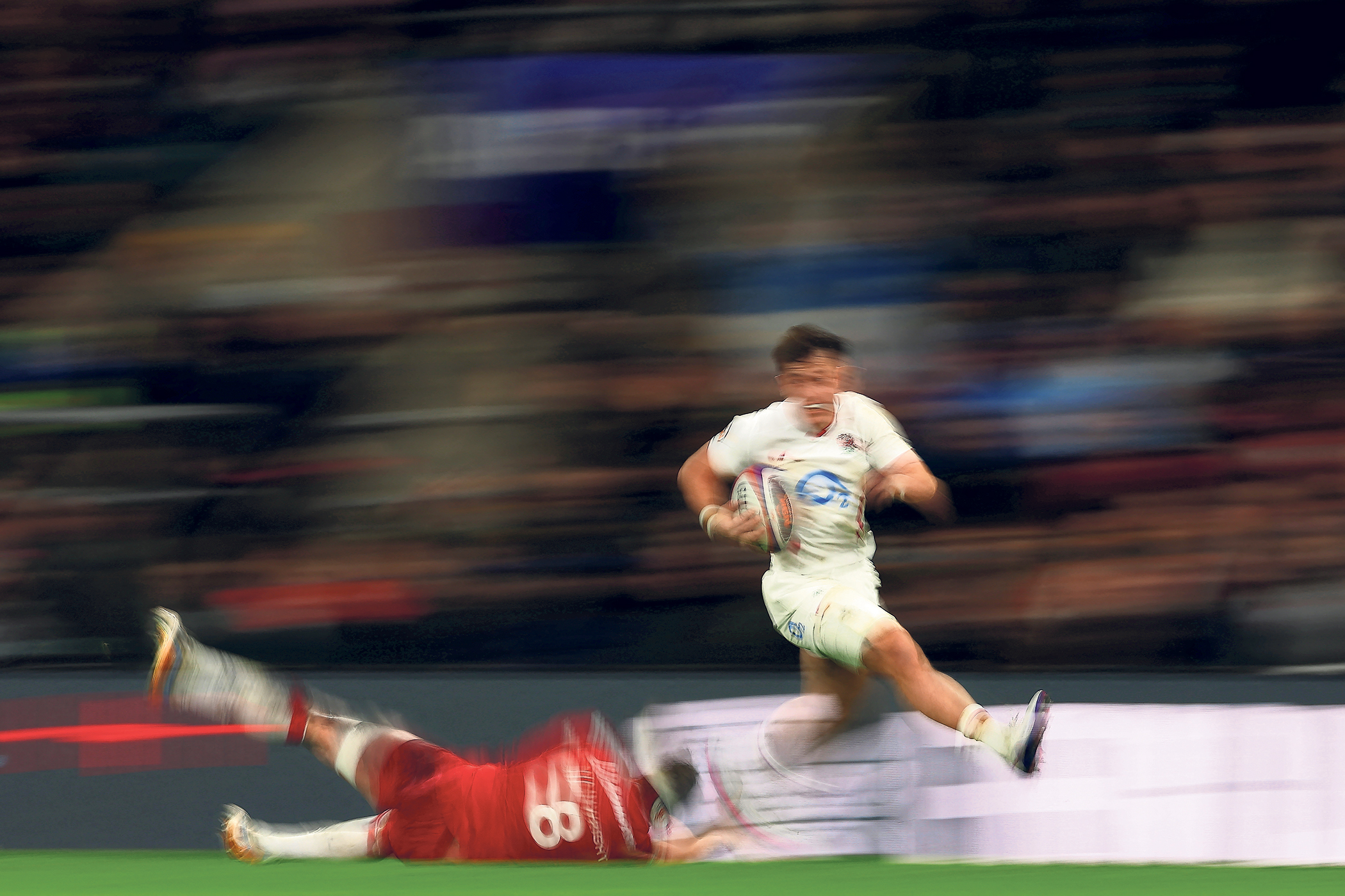 Arundell and Pollock turn on the style as England cruise to victory over Wales