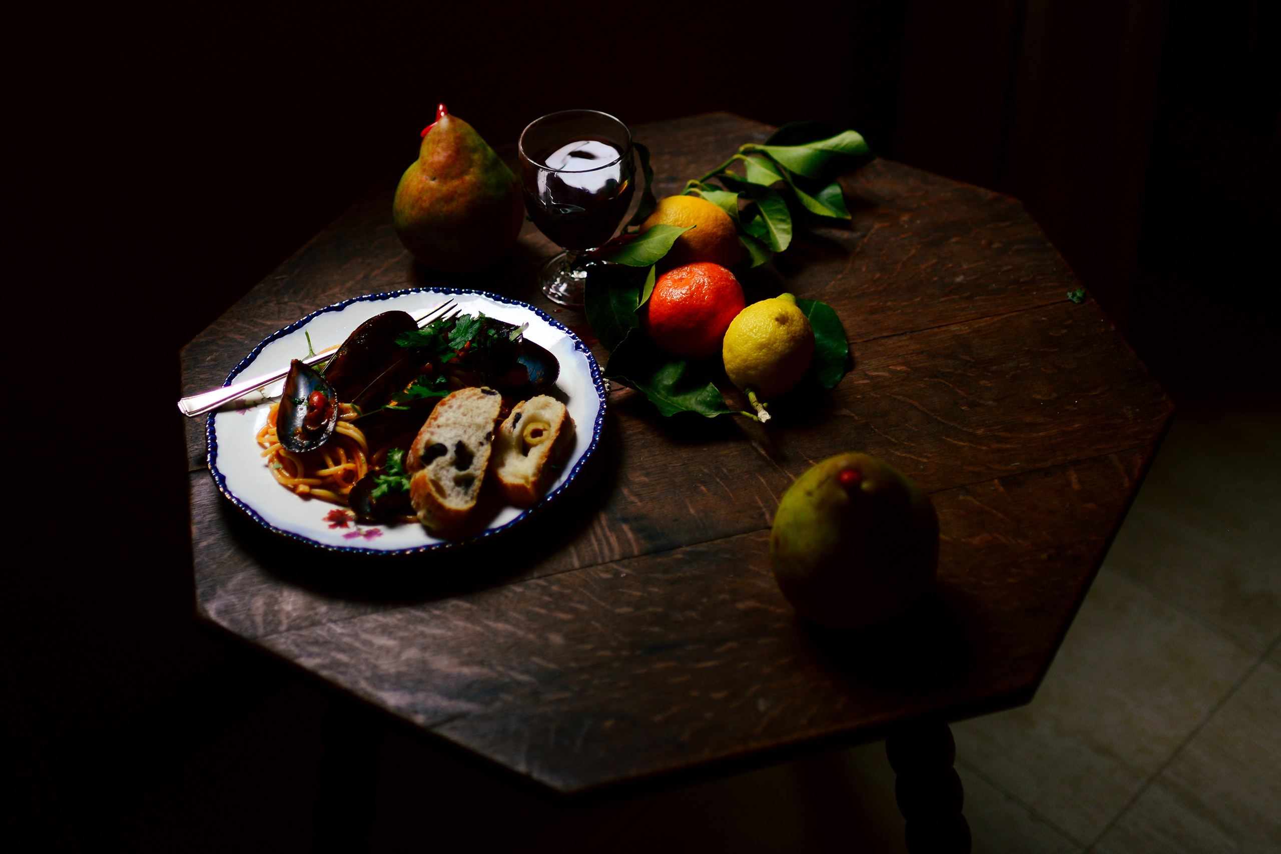 Kitchen diary: tomato and mussel spaghetti