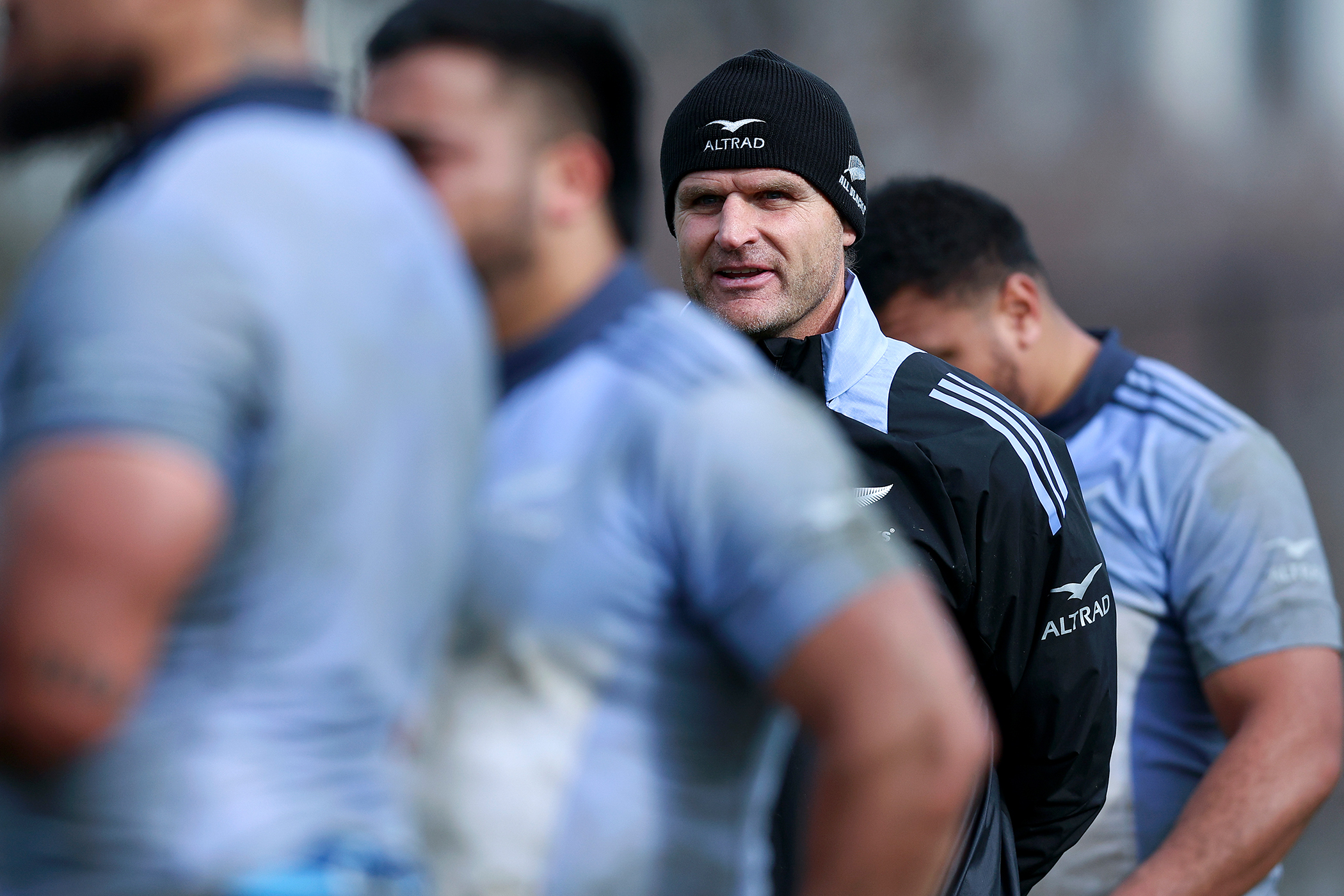 Scott Robertson leaves New Zealand in state of limbo