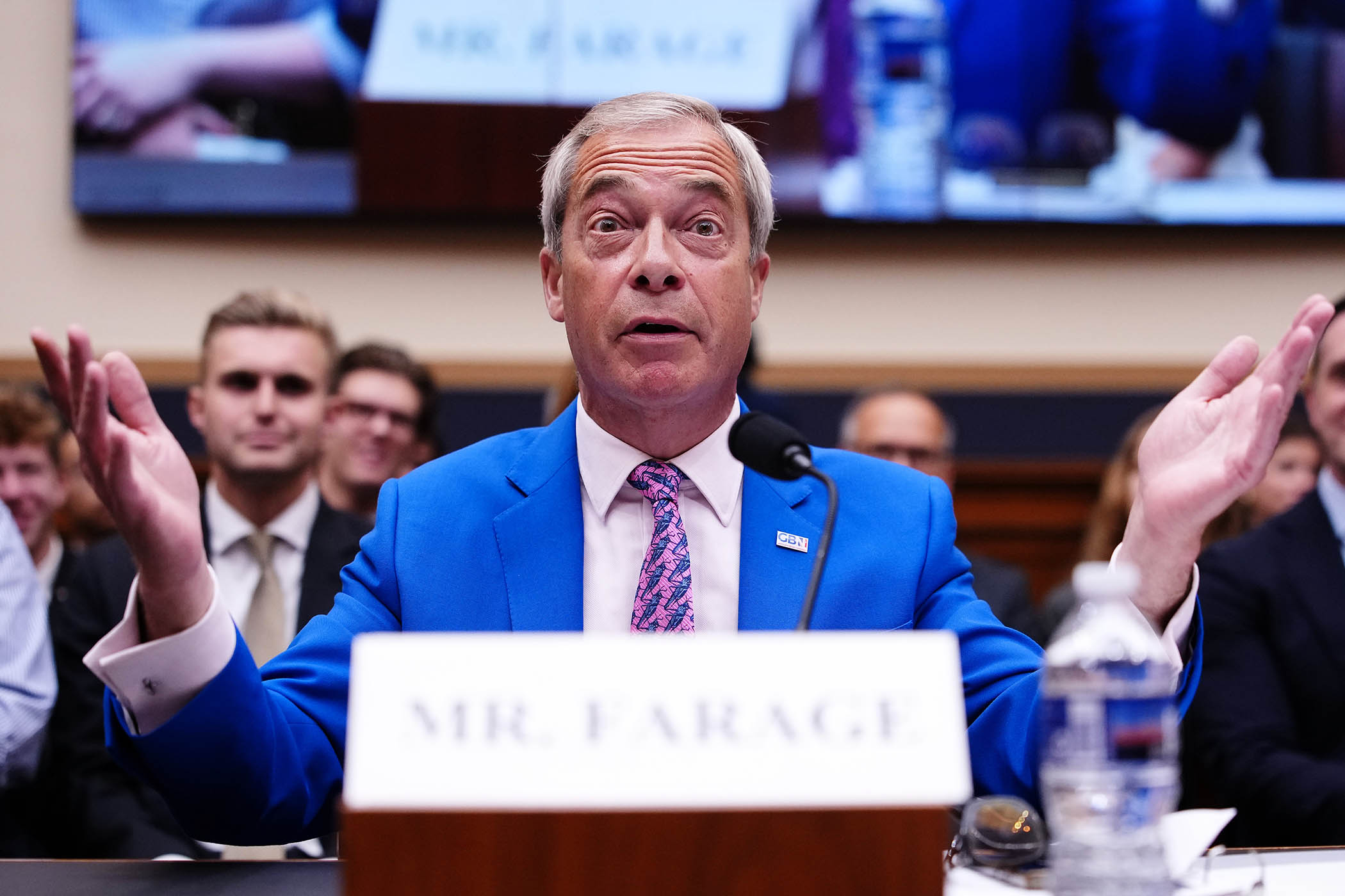 Nigel Farage stages ‘strike’ despite date for next PMQs question